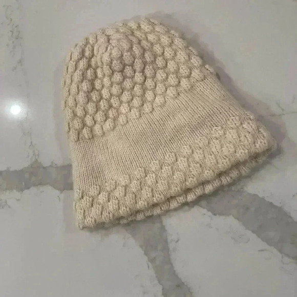 Winter Beanie Popcorn Texture Knit Hat Cream Color Stretchy Cozycore Outerwear - Picture 3 of 6